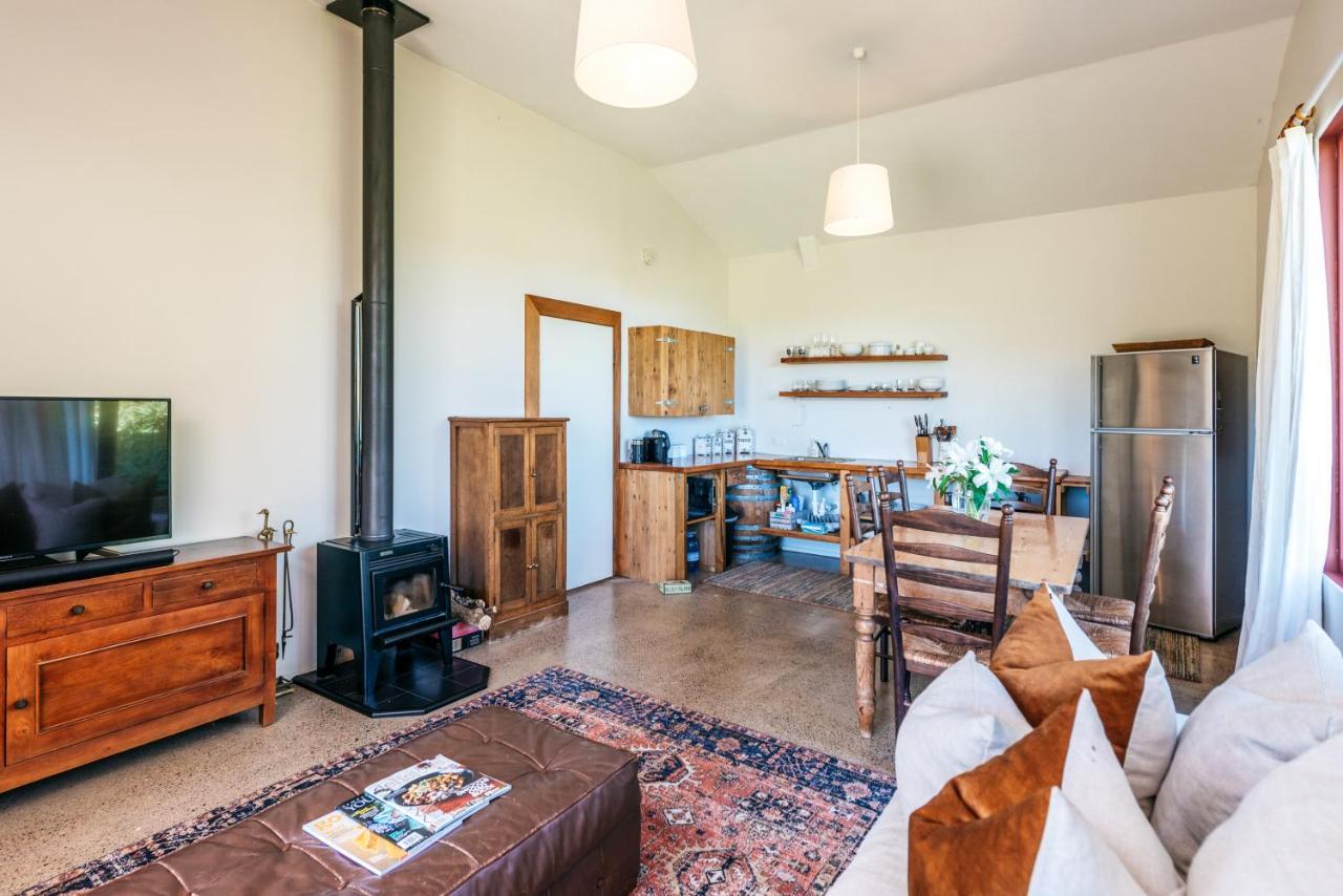 The Vineyard Cottage - Stay Waiheke Onetangi Extérieur photo